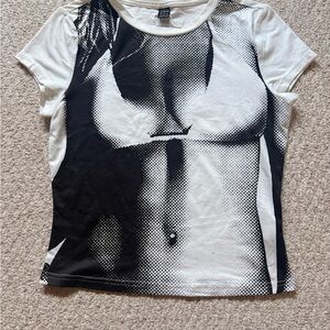 SHEIN Black and White Graphic Short Sleeve Tee